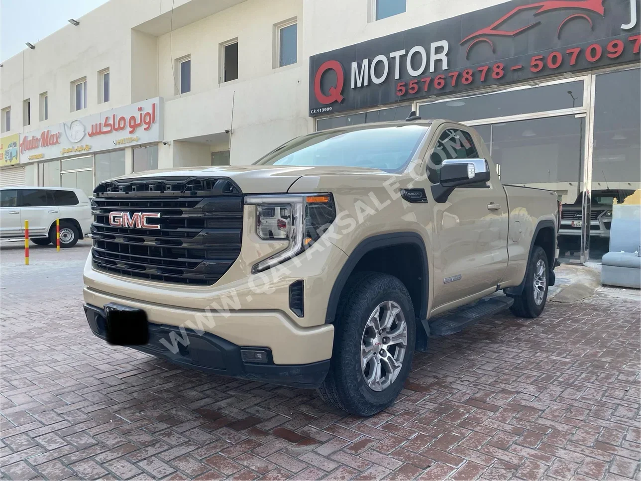 GMC  Sierra  Elevation  2022  Automatic  124,000 Km  8 Cylinder  Four Wheel Drive (4WD)  Pick Up  Beige