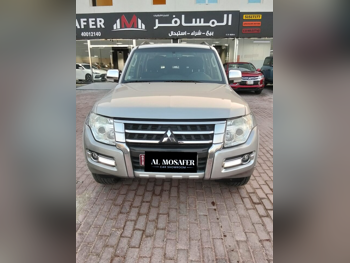 ميتسوبيشي  باجيرو  3.5  2020  اوتوماتيك  92,000 كم  6 سلندر  دفع رباعي  اس يو في  فضي