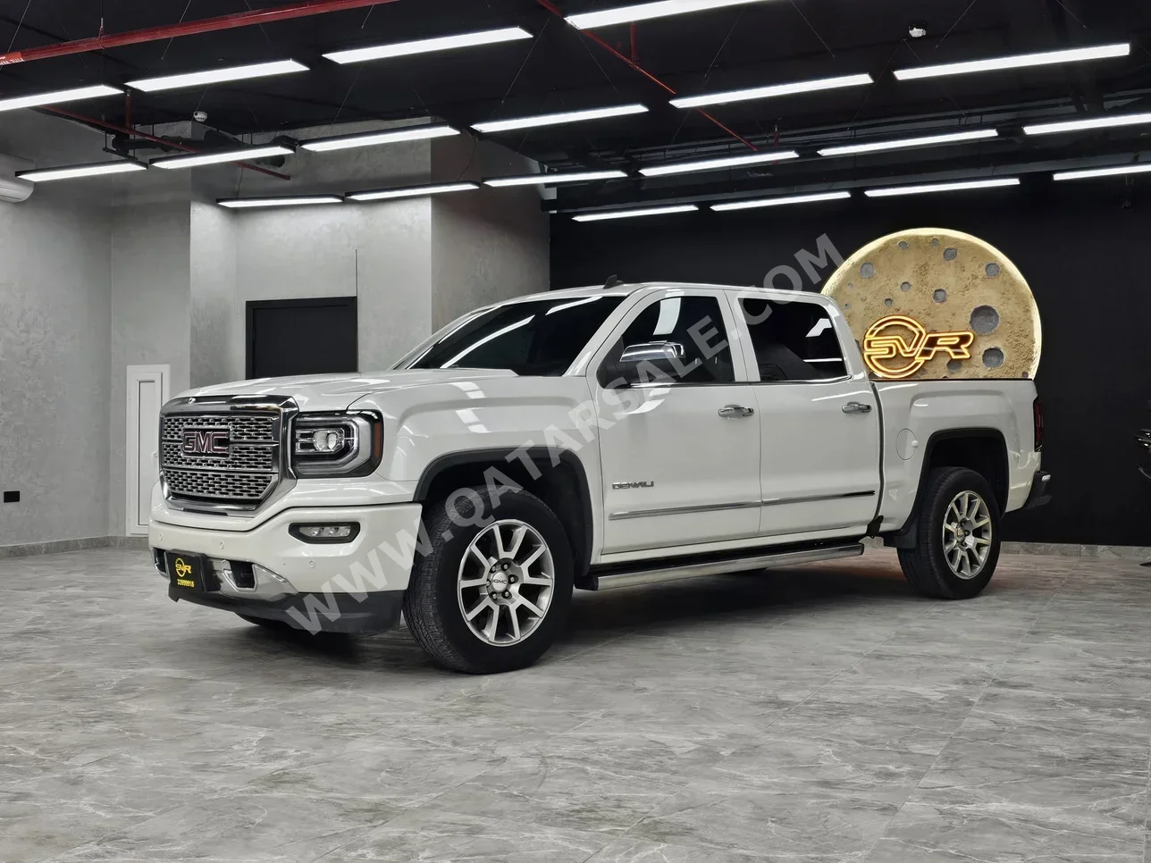 GMC  Sierra  Denali  2018  Automatic  167,000 Km  8 Cylinder  Four Wheel Drive (4WD)  Pick Up  White
