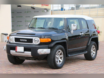 تويوتا  إف جي كروزر  2015  اوتوماتيك  148,000 كم  6 سلندر  دفع رباعي  اس يو في  أسود