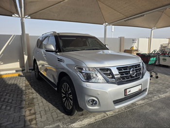 نيسان  باترول  تيتانيوم  2017  اوتوماتيك  154,000 كم  8 سلندر  دفع رباعي  اس يو في  فضي