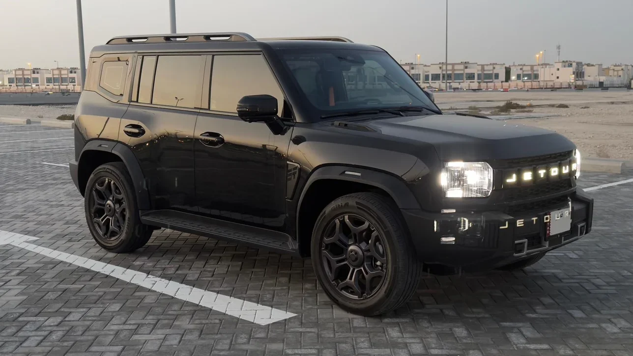 جيتور  تي 2  لكجري  2024  اوتوماتيك  45,000 كم  4 سلندر  دفع رباعي  اس يو في  أسود  تحت الضمان