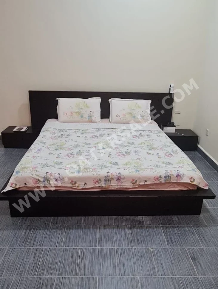 أطقم غرف نوم - أسود