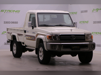Toyota  Land Cruiser  LX  2022  Manual  90,000 Km  6 Cylinder  Four Wheel Drive (4WD)  Pick Up  White  With Warranty