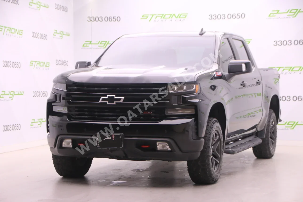 Chevrolet  Silverado  LT Trail Boss Z71  2022  Automatic  39,000 Km  8 Cylinder  Four Wheel Drive (4WD)  Pick Up  Black  With Warranty