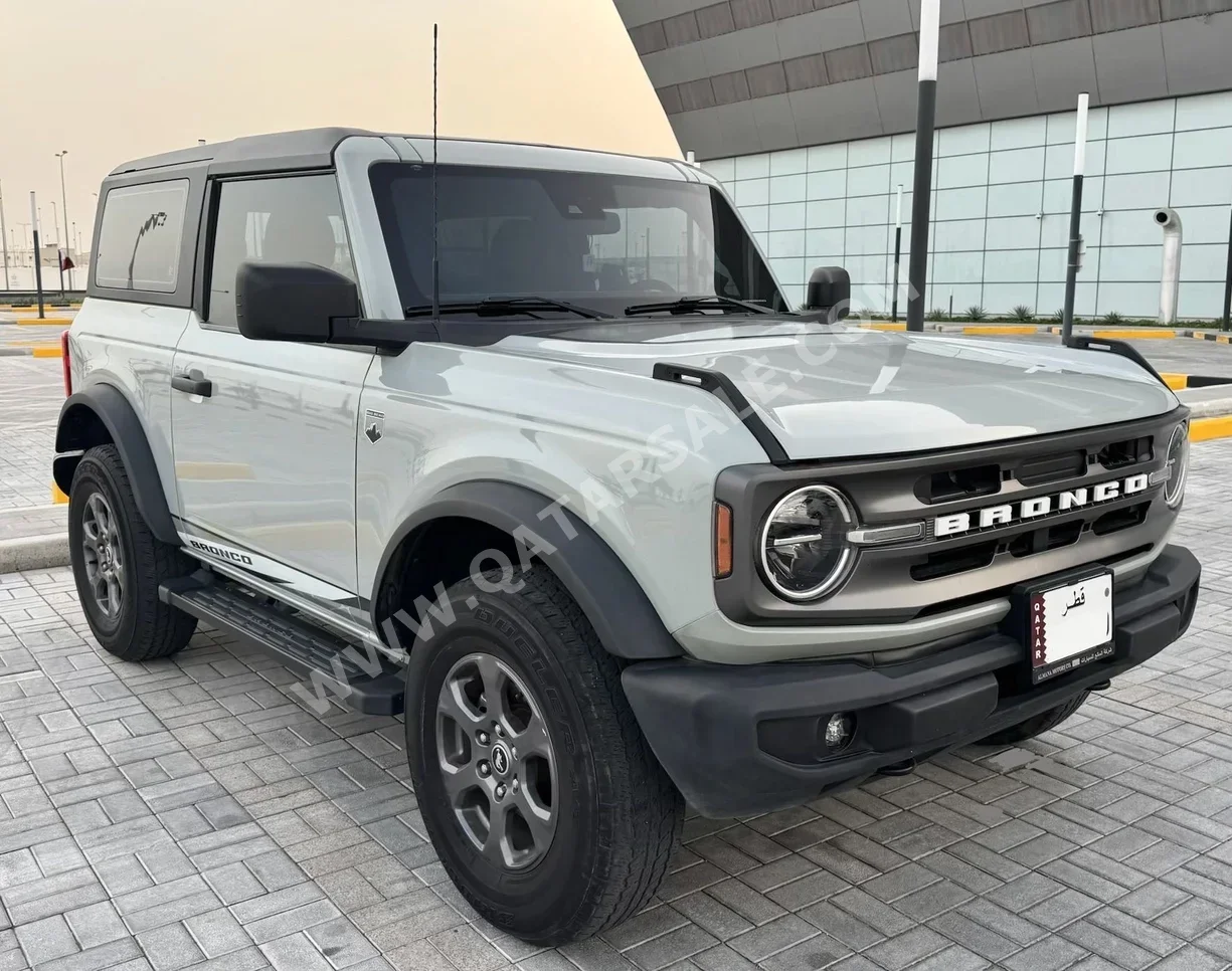 Ford  Bronco  Big Bend  2022  Automatic  47,000 Km  4 Cylinder  Four Wheel Drive (4WD)  SUV  Dark Green  With Warranty