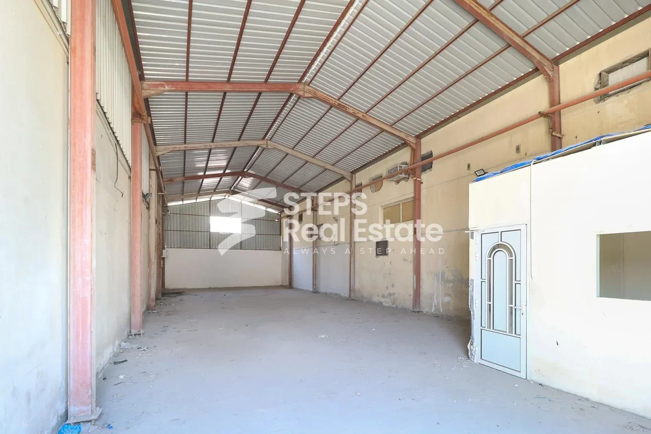 Warehouses & Stores - Al Rayyan  - Industrial Area  -Area Size: 250 Square Meter