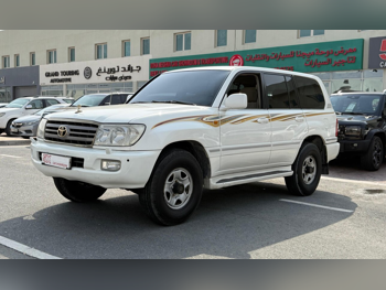 تويوتا  لاند كروزر  في اكس ار  2007  اوتوماتيك  410,000 كم  8 سلندر  دفع رباعي  اس يو في  أبيض