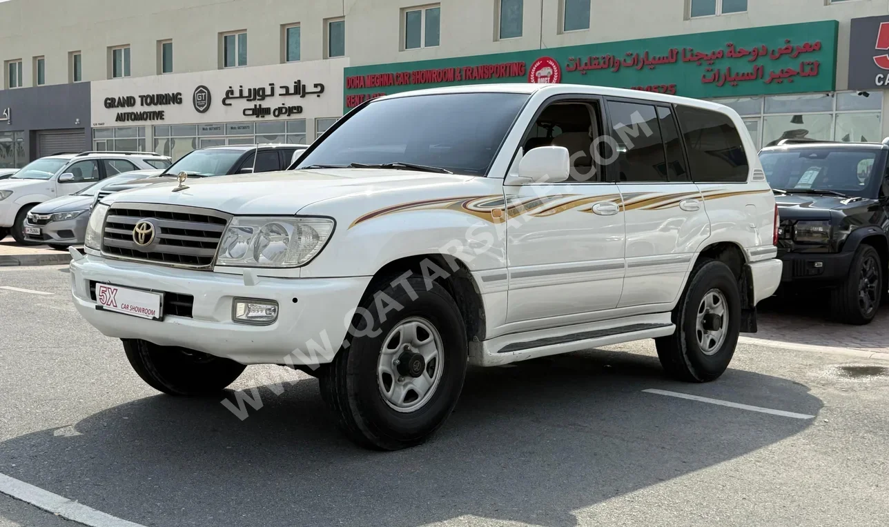 Toyota Land Cruiser VXR 2007 Automatic 410,000 Km 8 Cylinder Four Wheel Drive (4WD) SUV White