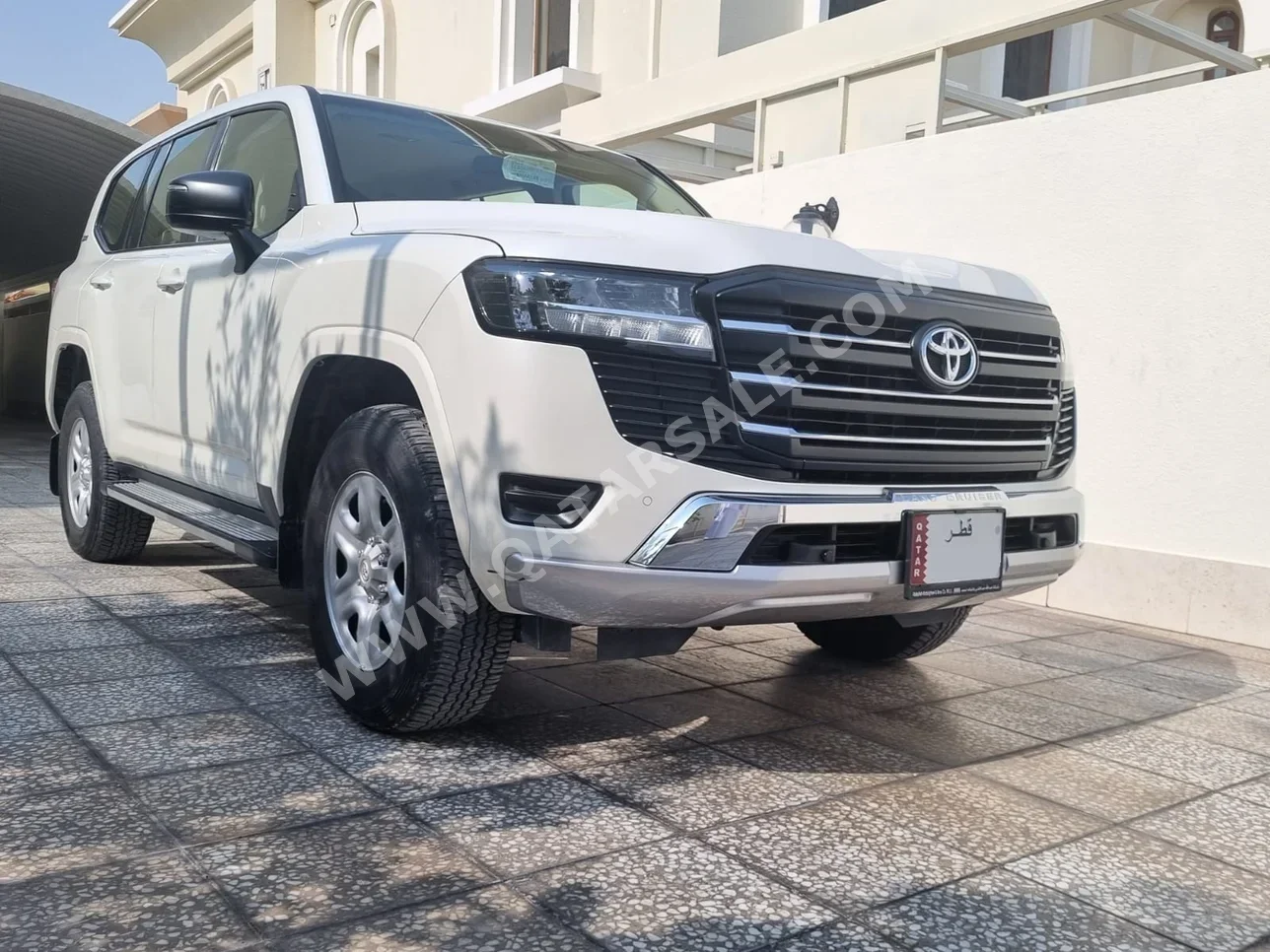 Toyota  Land Cruiser  GX  2022  Automatic  92,000 Km  6 Cylinder  Four Wheel Drive (4WD)  SUV  White