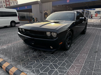 دودج  تشالنجر  2013  اوتوماتيك  180,000 كم  6 سلندر  دفع خلفي  كوبيه \ سبورت  أسود