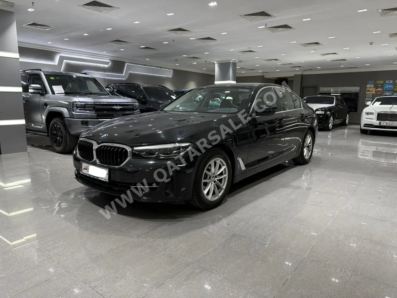 BMW  5-Series  520i  2023  Automatic  100,000 Km  6 Cylinder  Rear Wheel Drive (RWD)  Sedan  Black
