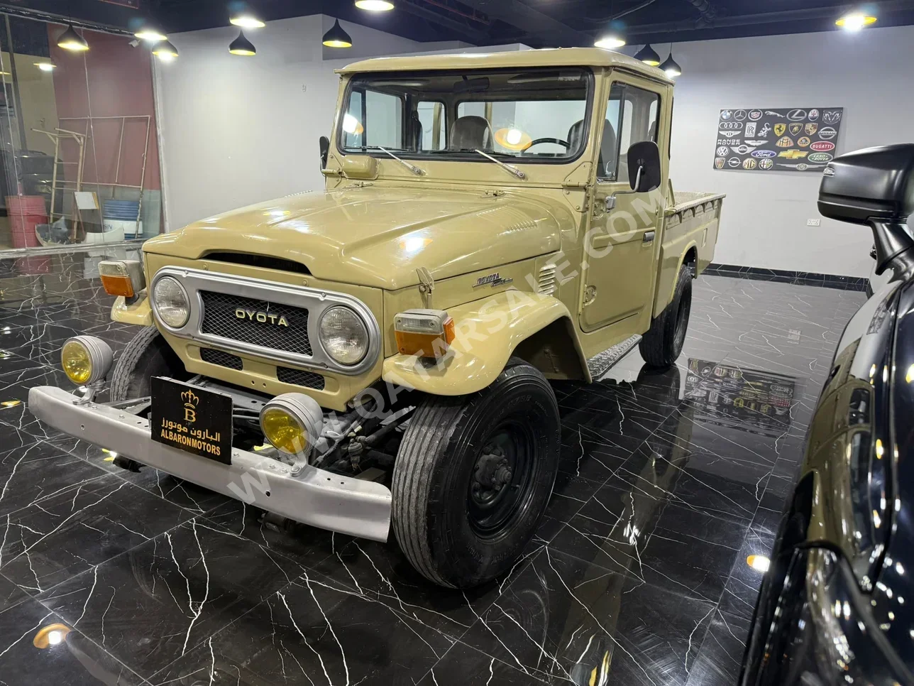 Toyota  Land Cruiser  LX  1977  Manual  76,000 Km  6 Cylinder  Four Wheel Drive (4WD)  Pick Up  Beige