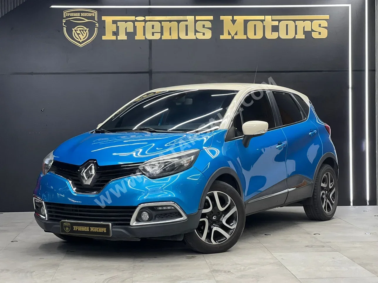 Renault  Capture  Tce  2016  Automatic  112,000 Km  4 Cylinder  Front Wheel Drive (FWD)  Sedan  Blue