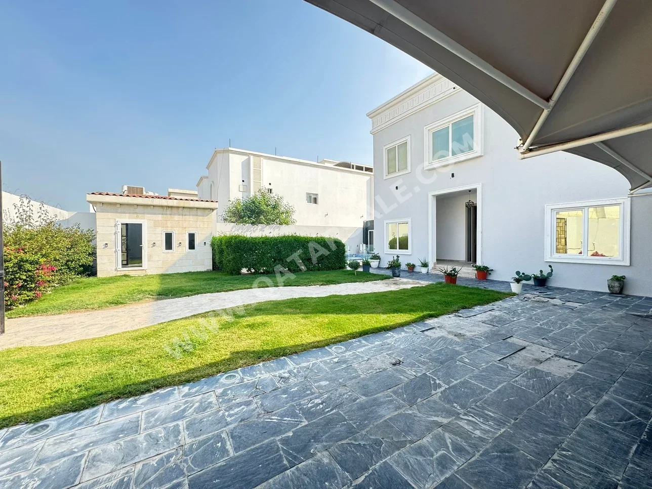 Family Residential  - Fully Furnished  - Doha  - Onaiza  - 5 Bedrooms