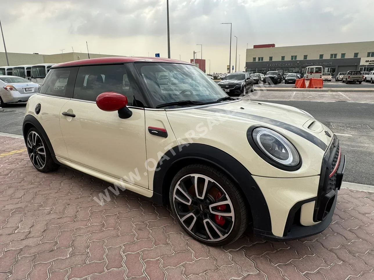 Mini  Cooper  Works  2023  Automatic  5,000 Km  4 Cylinder  Rear Wheel Drive (RWD)  Coupe / Sport  White  With Warranty