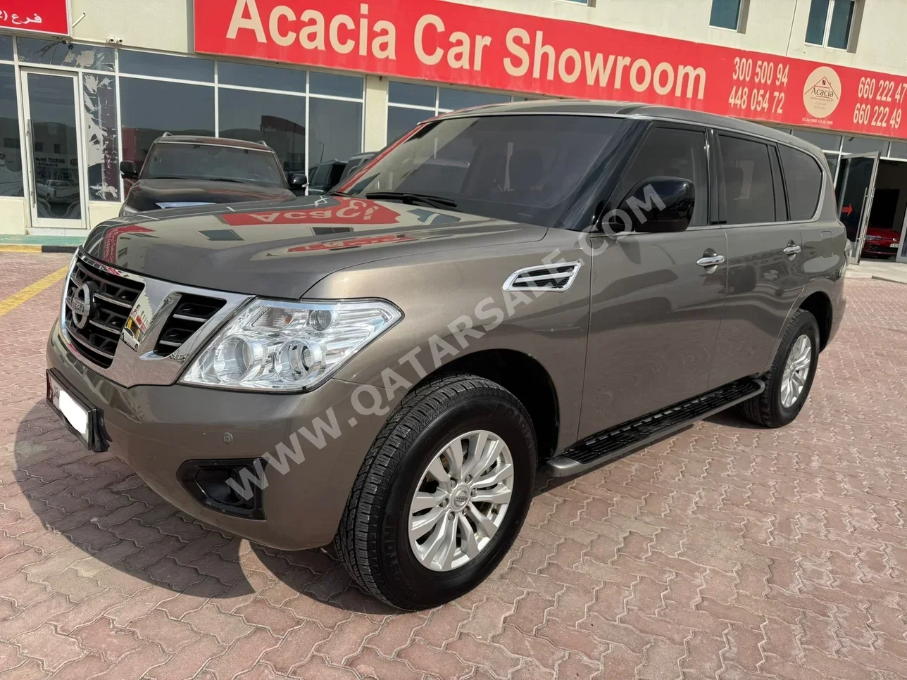 نيسان  باترول  اس اي  2017  اوتوماتيك  170,000 كم  8 سلندر  دفع رباعي  اس يو في  بني