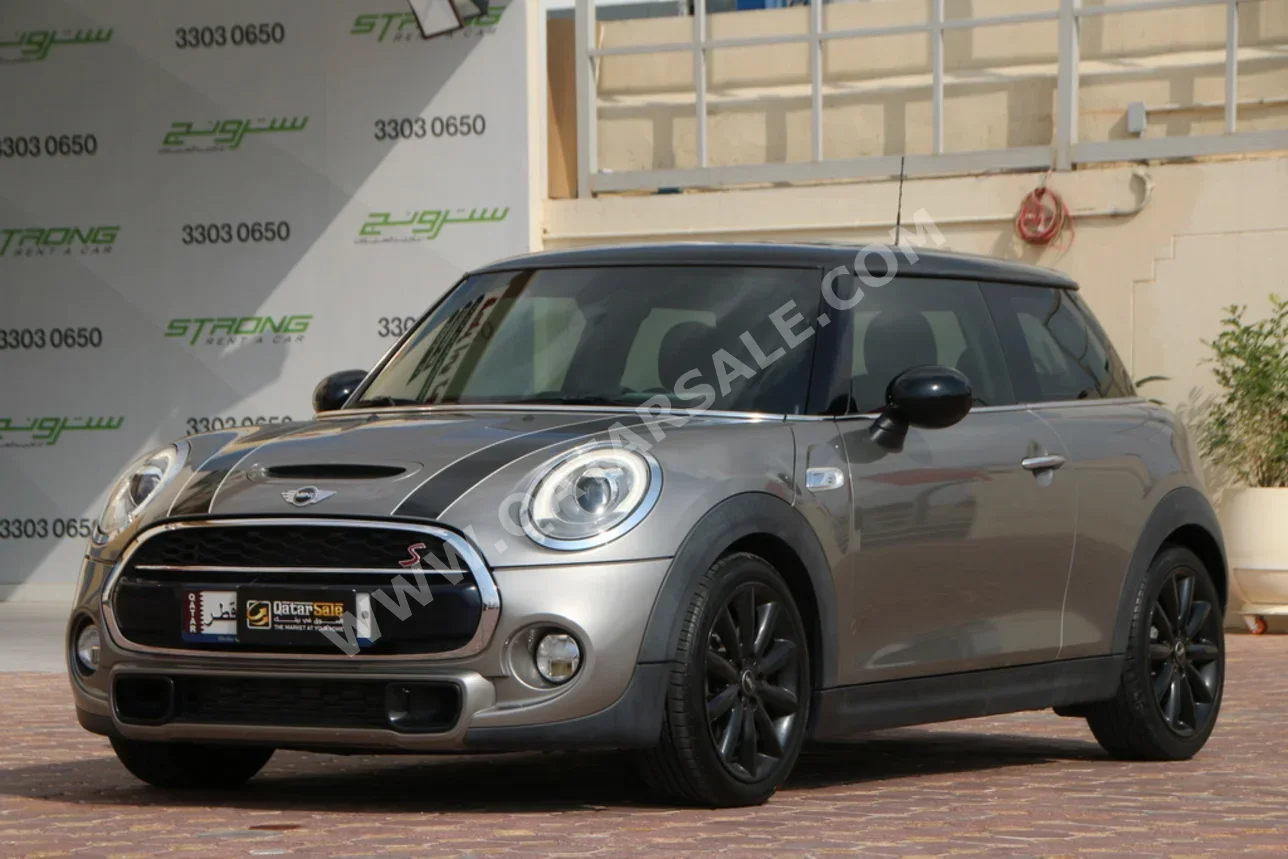ميني  كوبر  اس  2017  اوتوماتيك  43,000 كم  4 سلندر  سحب امامي  هاتشباك  رمادي