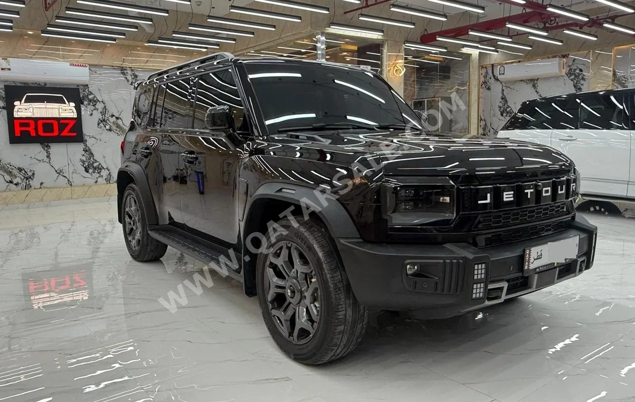 Jetour  T2  I-DM  2025  Automatic  9,000 Km  4 Cylinder  Four Wheel Drive (4WD)  SUV  Black  With Warranty