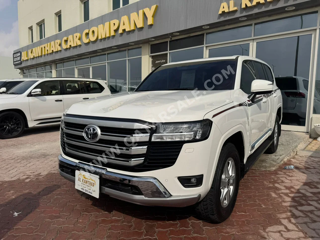 Toyota  Land Cruiser  GXR Twin Turbo  2025  Automatic  5,500 Km  6 Cylinder  Four Wheel Drive (4WD)  SUV  White  With Warranty