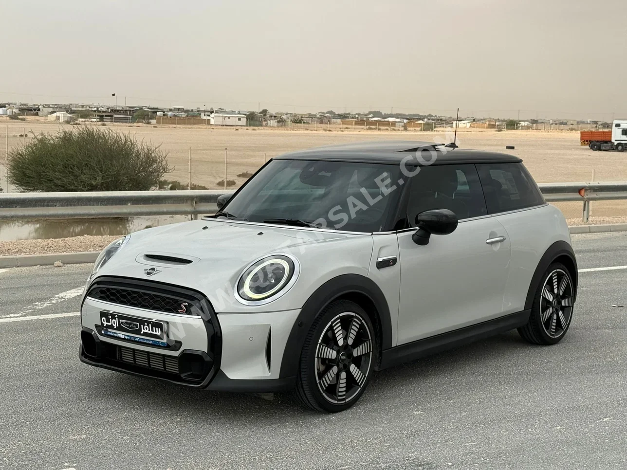 Mini  Cooper  S  2023  Automatic  89,000 Km  4 Cylinder  Front Wheel Drive (FWD)  Hatchback  Silver