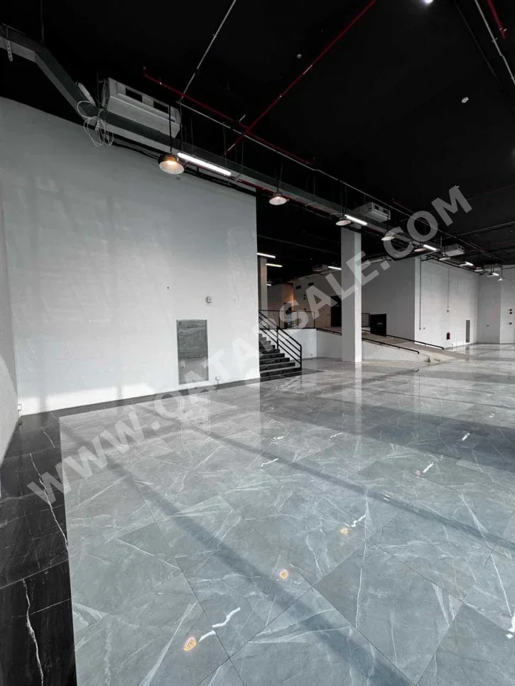 Commercial Shops - Not Furnished - Doha For Rent