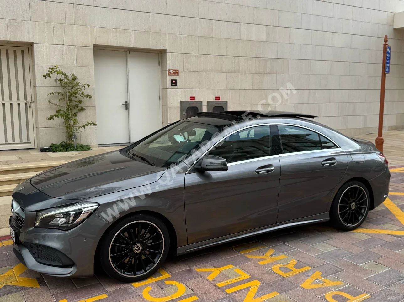 مرسيدس - بنز سي ال ايه 250 اي ام جي 2018 اوتوماتيك 84,000 كم 4 سلندر دفع خلفي سيدان فضي