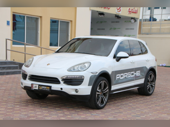 بورش  كيان  اس  2014  اوتوماتيك  195,000 كم  8 سلندر  دفع رباعي  اس يو في  أبيض