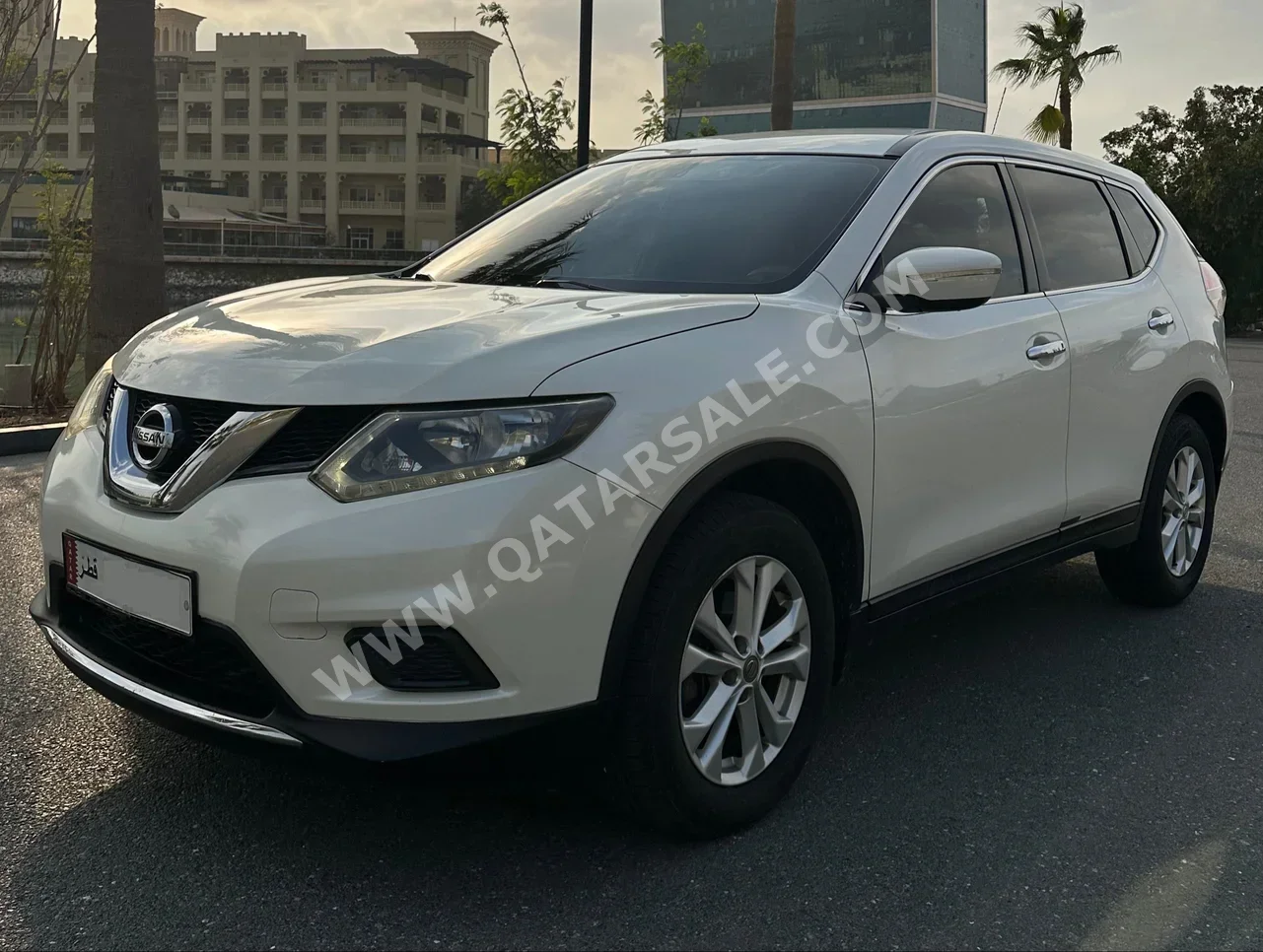 Nissan  X-Trail  2015  Automatic  70,000 Km  4 Cylinder  Four Wheel Drive (4WD)  SUV  White