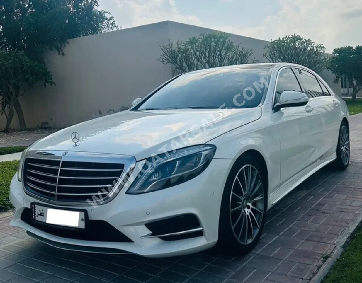 Mercedes-Benz  S-Class  400  2016  Automatic  119,000 Km  6 Cylinder  Rear Wheel Drive (RWD)  Sedan  Pearl