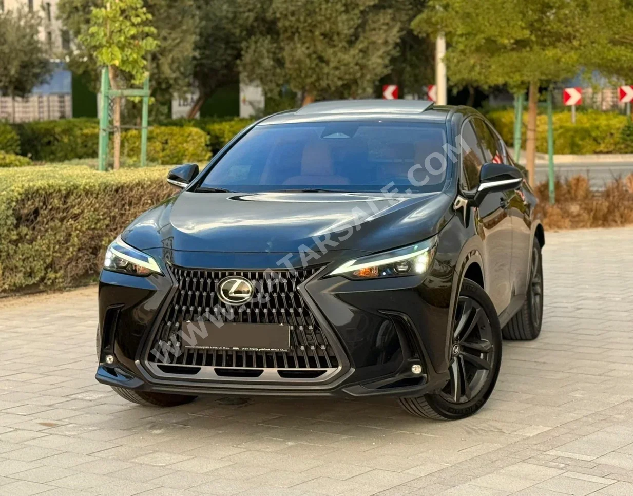 Lexus  NX  350  2024  Automatic  38,500 Km  4 Cylinder  Four Wheel Drive (4WD)  SUV  Black  With Warranty