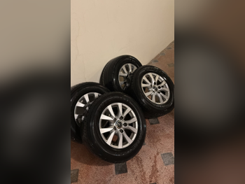 العجلات والجنوط (الرنقات) دنلوب \  4 مواسم  تشمل الرنق  0 ميليمتر  17"