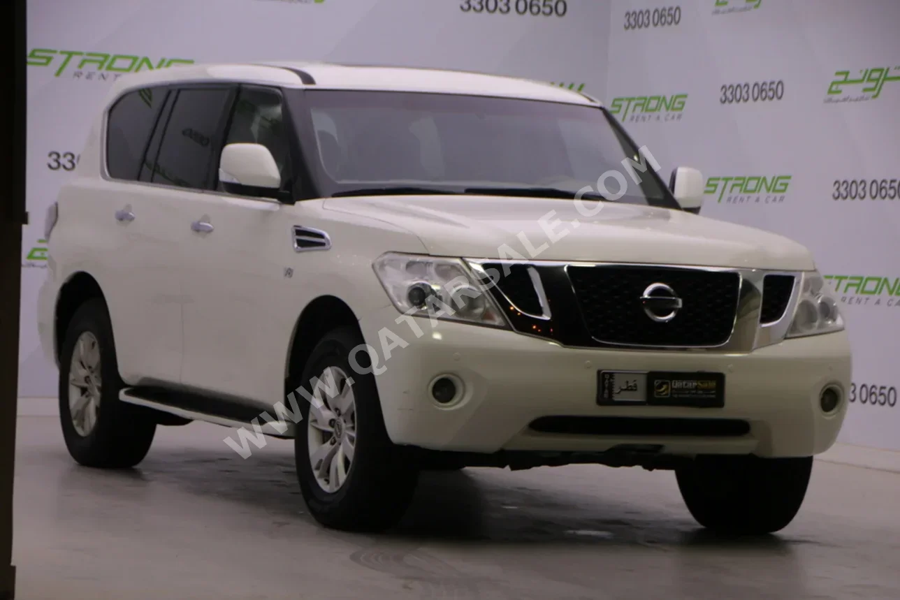 نيسان  باترول  اس اي  2013  اوتوماتيك  278,000 كم  8 سلندر  دفع رباعي  اس يو في  أبيض