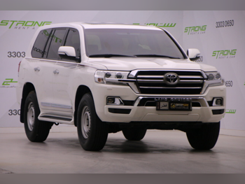 Toyota Land Cruiser GXR 2019 Automatic 151,000 Km 8 Cylinder Four Wheel Drive (4WD) SUV White
