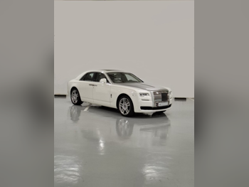 Rolls-Royce  Ghost  2017  Automatic  43,000 Km  12 Cylinder  All Wheel Drive (AWD)  Sedan  White