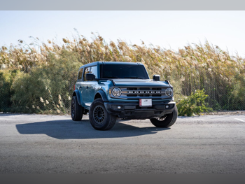 فورد  برونكو  2021  اوتوماتيك  76,000 كم  6 سلندر  دفع رباعي  اس يو في  ازرق