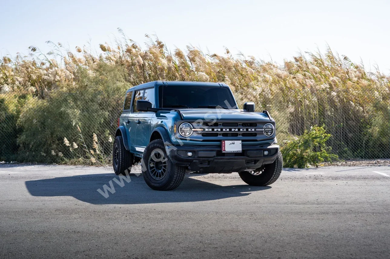 Ford  Bronco  2021  Automatic  76,000 Km  6 Cylinder  Four Wheel Drive (4WD)  SUV  Blue