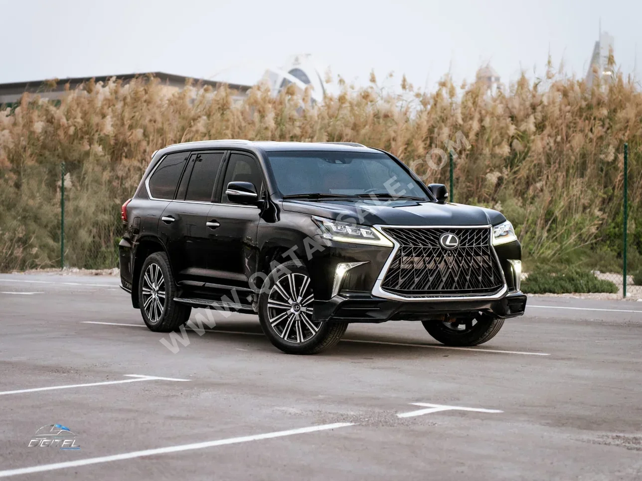 لكزس  ال اكس  570 اس  2018  اوتوماتيك  215,000 كم  8 سلندر  دفع رباعي  اس يو في  أسود