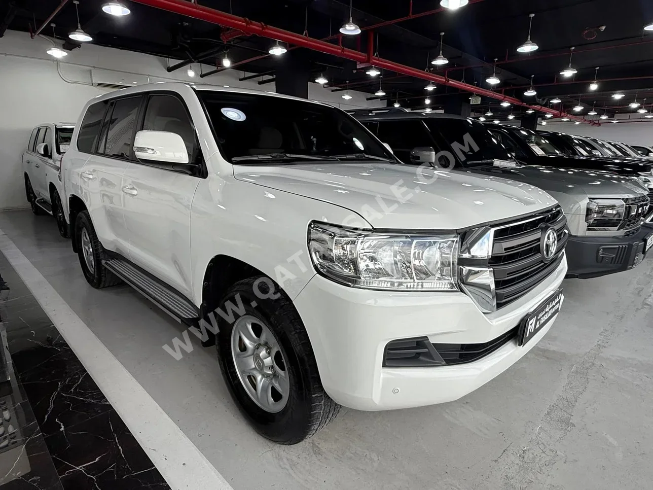 Toyota  Land Cruiser  G  2021  Automatic  198,000 Km  6 Cylinder  Four Wheel Drive (4WD)  SUV  White