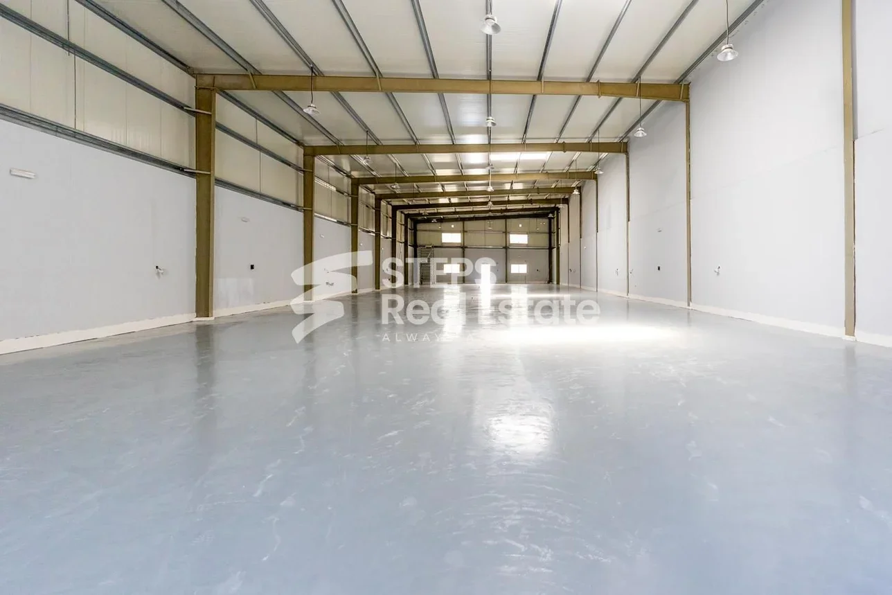 Warehouses & Stores - Al Wakrah  - Barkit Al Awamer  -Area Size: 450 Square Meter