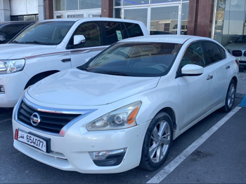 نيسان  ألتيما  2013  اوتوماتيك  37,000 كم  4 سلندر  سحب امامي  سيدان  أبيض