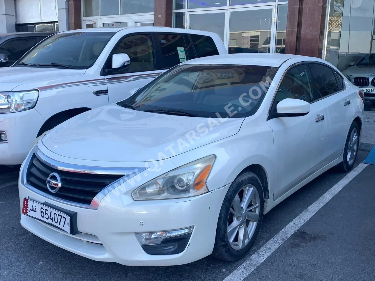 نيسان  ألتيما  2013  اوتوماتيك  37,000 كم  4 سلندر  سحب امامي  سيدان  أبيض