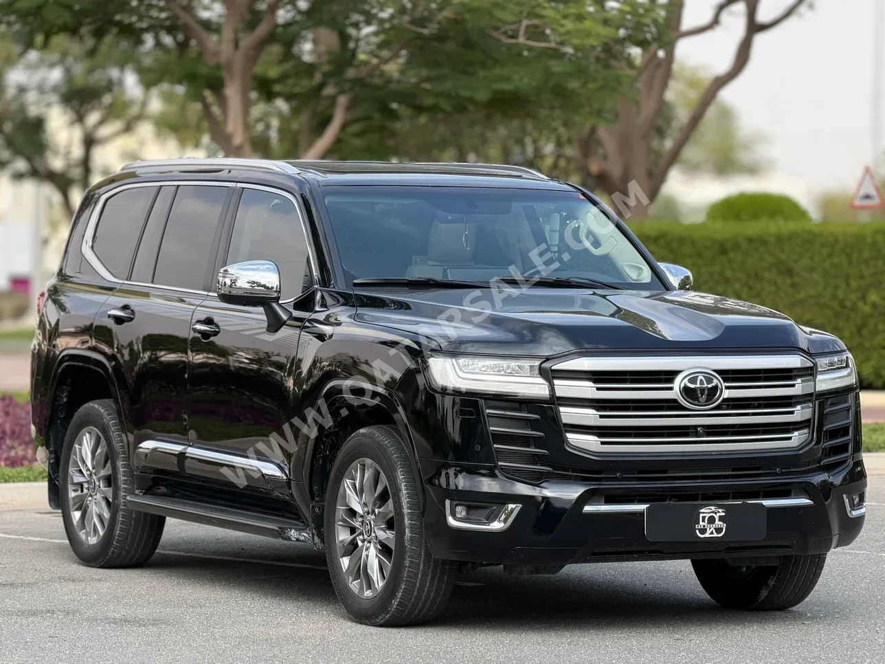 Toyota  Land Cruiser  VX Twin Turbo  2024  Automatic  58,000 Km  6 Cylinder  Four Wheel Drive (4WD)  SUV  Black  With Warranty