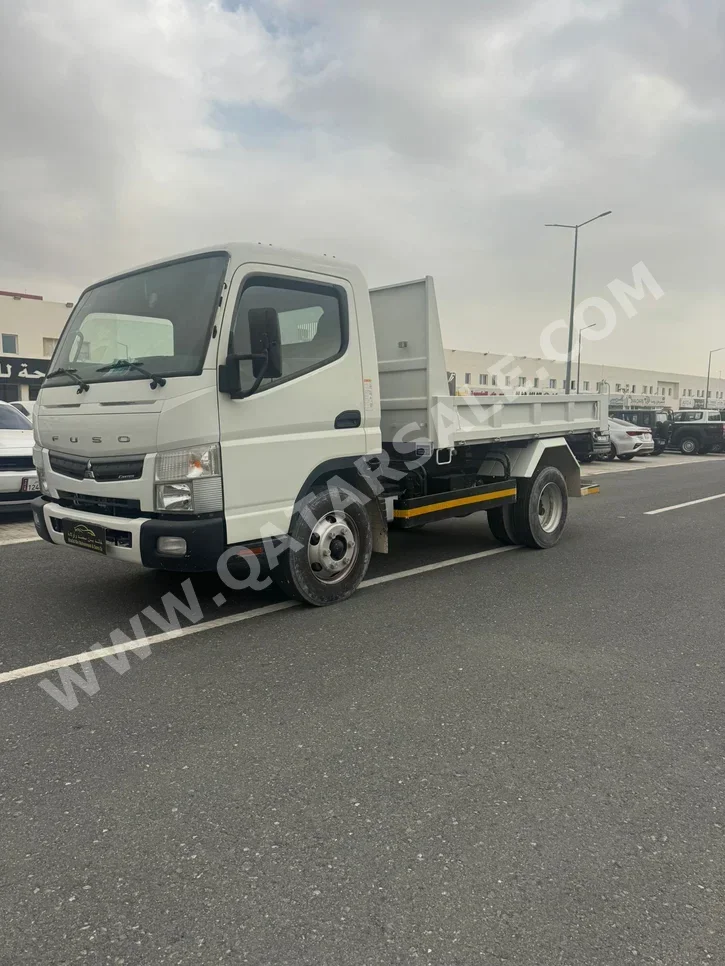 Mitsubishi  Fuso Canter  2023  Manual  4,000 Km  4 Cylinder  Rear Wheel Drive (RWD)  Pick Up  White  With Warranty