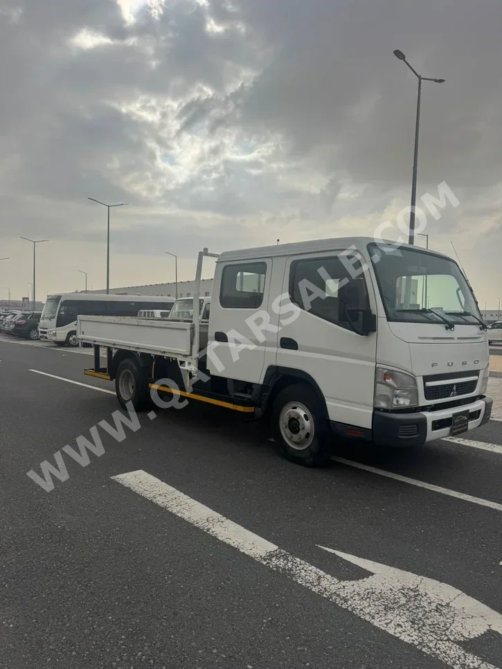 Mitsubishi  Fuso Canter  2020  Manual  170,000 Km  4 Cylinder  Rear Wheel Drive (RWD)  Pick Up  White