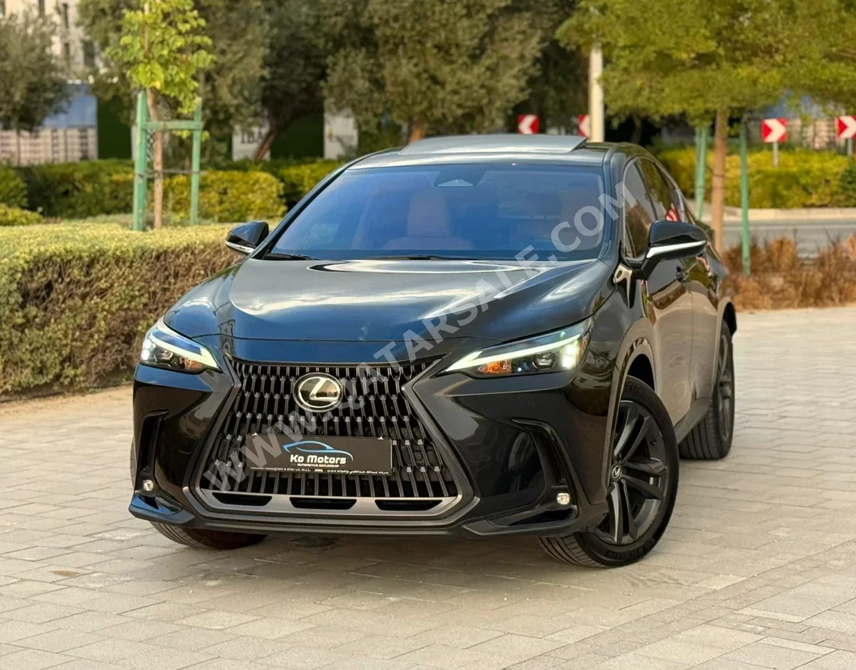 Lexus  NX  350  2024  Automatic  38,500 Km  4 Cylinder  Four Wheel Drive (4WD)  SUV  Black  With Warranty