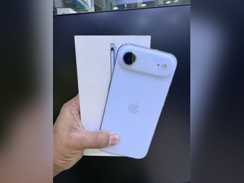 هواتف نقالة ابل  - ايفون 17  - سمائي  - 256 جيجابايت  - تحت الضمان