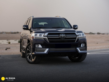 Toyota  Land Cruiser  VXR  2020  Automatic  140,500 Km  8 Cylinder  Four Wheel Drive (4WD)  SUV  Dark Blue