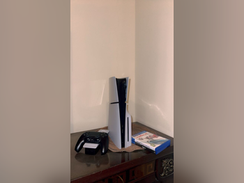 اجهزة العاب الفديو - سوني  - بلاي ستيشن 5 ديسك  - 1 تيرابايت  -تشمل أجهز تحكم: 1