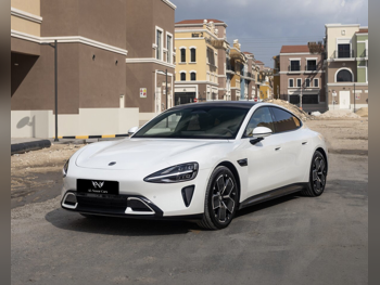 شاومي  اس يو 7  ماكس  2026  اوتوماتيك  0 كم  0 سلندر  دفع كلي مستمر  سيدان  أبيض  تحت الضمان